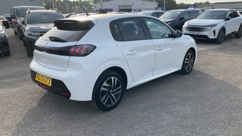 Peugeot 208 1.2 PureTech 100 Allure Premium + 5dr Petrol Hatchback